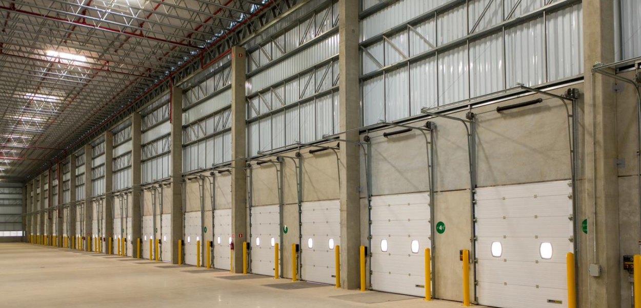 Galpão Logístico Régis Bittencourt Itapecerica da Serra 